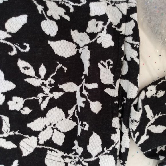 Blast Studio Jacket (bundle 2 for $7) - Picture 5 of 5